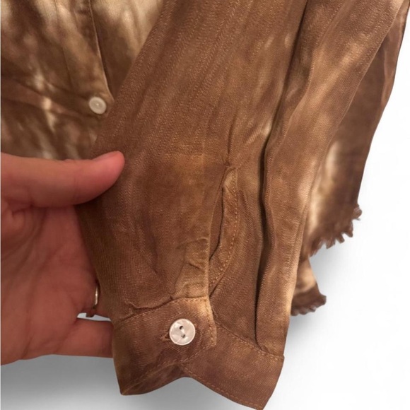 Velvet Heart Janice Brown Tie-Dye Button-Down Shirt - Picture 5 of 7